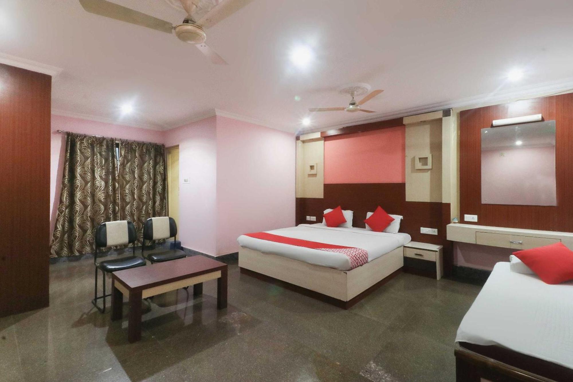 Hotel O Nirmala Residency Bhubaneswar Bagian luar foto
